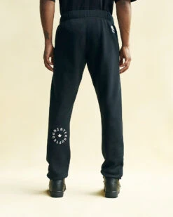 Roots X Black Ice Sweatpant Gender Free -Cloveras Fashion Shop 27090012 001 d