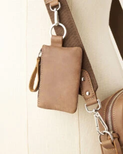 Essential Crossbody Tribe -Cloveras Fashion Shop 56010657 Y21 f