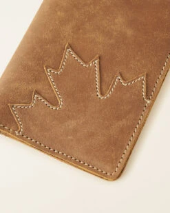 Maple Leaf Passport Cover Tribe -Cloveras Fashion Shop 56100040 Y21 d